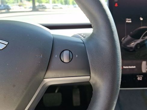 Used 2023 Tesla Model 3 Standard Range RWD image 24
