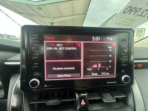 Used 2022 Toyota Corolla LE FWD image 17