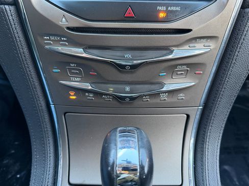 Used 2014 Lincoln MKX AWD w/ Equipment Group 102A image 16