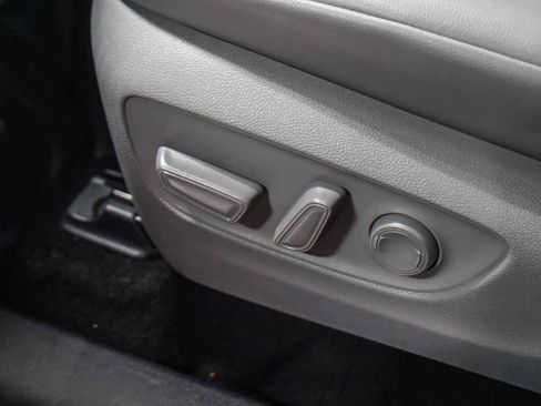 Certified 2020 Toyota Highlander XLE image 23