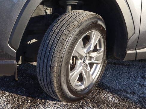 Used 2024 Toyota RAV4 XLE image 17