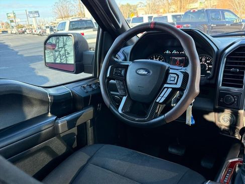 Used 2019 Ford F150 XLT w/ Equipment Group 302A Luxury image 11