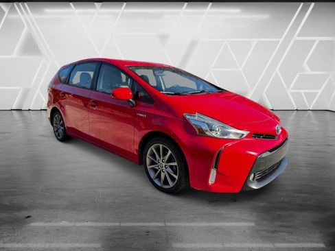 Used 2015 Toyota Prius V Five FWD image 3