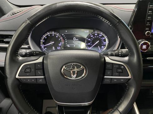 Used 2022 Toyota Highlander XSE image 13