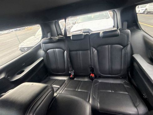 Used 2022 Jeep Wagoneer Series I AWD/4WD image 2