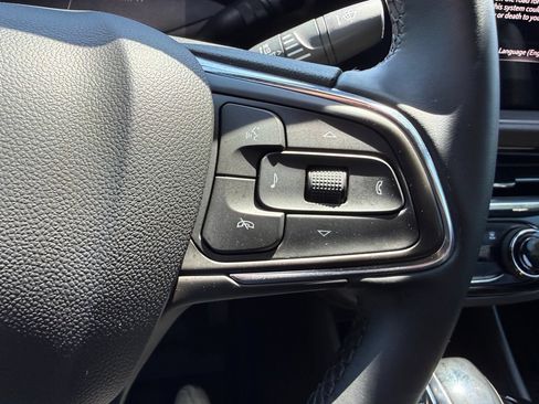 Used 2025 Buick Envista Sport Touring FWD image 14