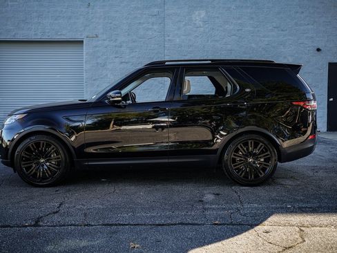 Used 2019 Land Rover Discovery HSE image 10