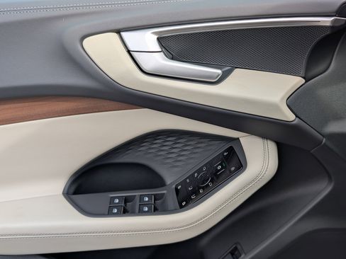 Used 2025 Audi A5 2.0T Premium w/ Convenience Package image 16