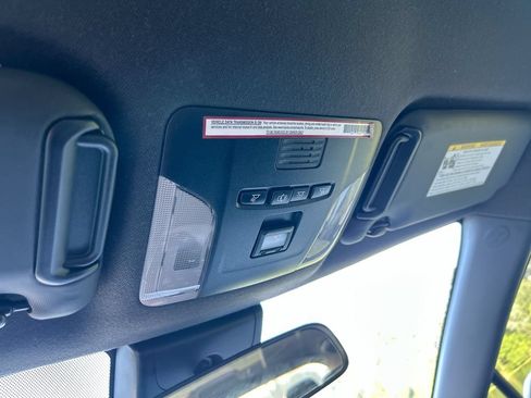 Used 2021 Toyota Corolla SE FWD image 24
