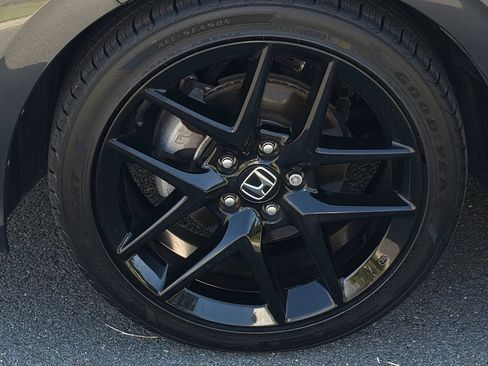 Used 2025 Honda Civic Sport image 9