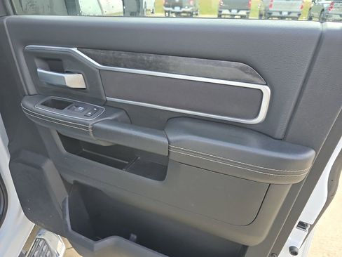 Used 2024 RAM 2500 Big Horn image 15