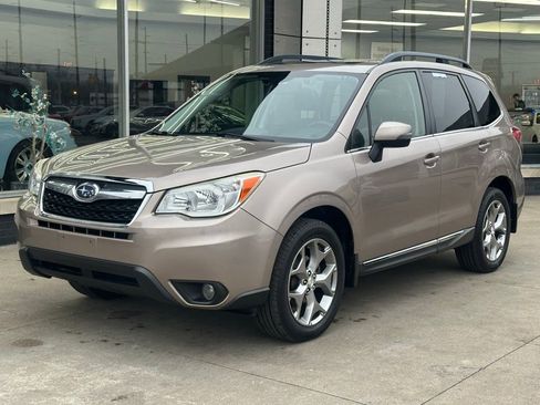 Used 2016 Subaru Forester 2.5i Touring w/ Eyesight & Navigation System image 13