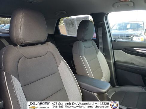 Used 2025 Chevrolet TrailBlazer LS w/ LPO, Blackout Package image 28
