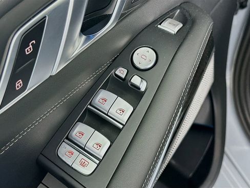 Used 2025 BMW X7 M60i image 22