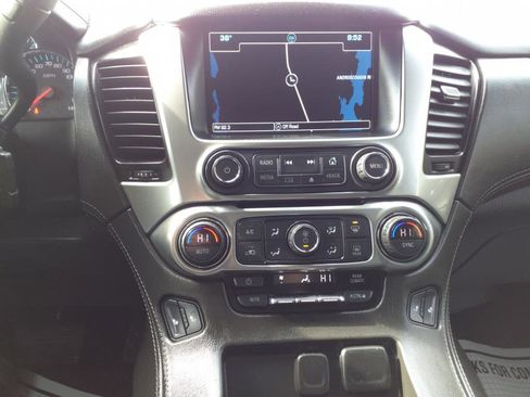 Used 2019 Chevrolet Tahoe LT image 11