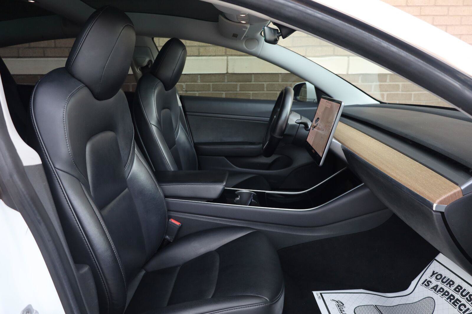 Used 2020 Tesla Model 3 Standard Range Plus RWD image 27