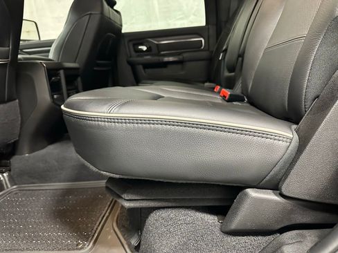 Used 2024 RAM 2500 Limited image 40