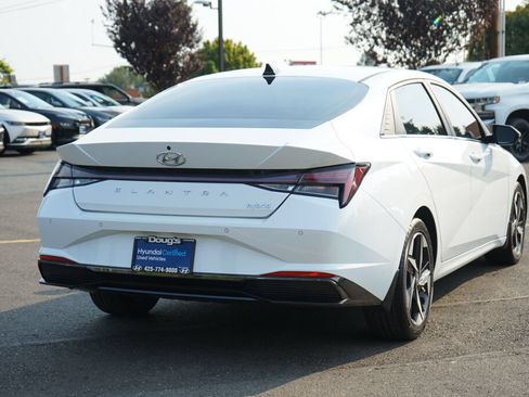 Certified 2021 Hyundai Elantra Limited w/ Cargo Package FWD image 7