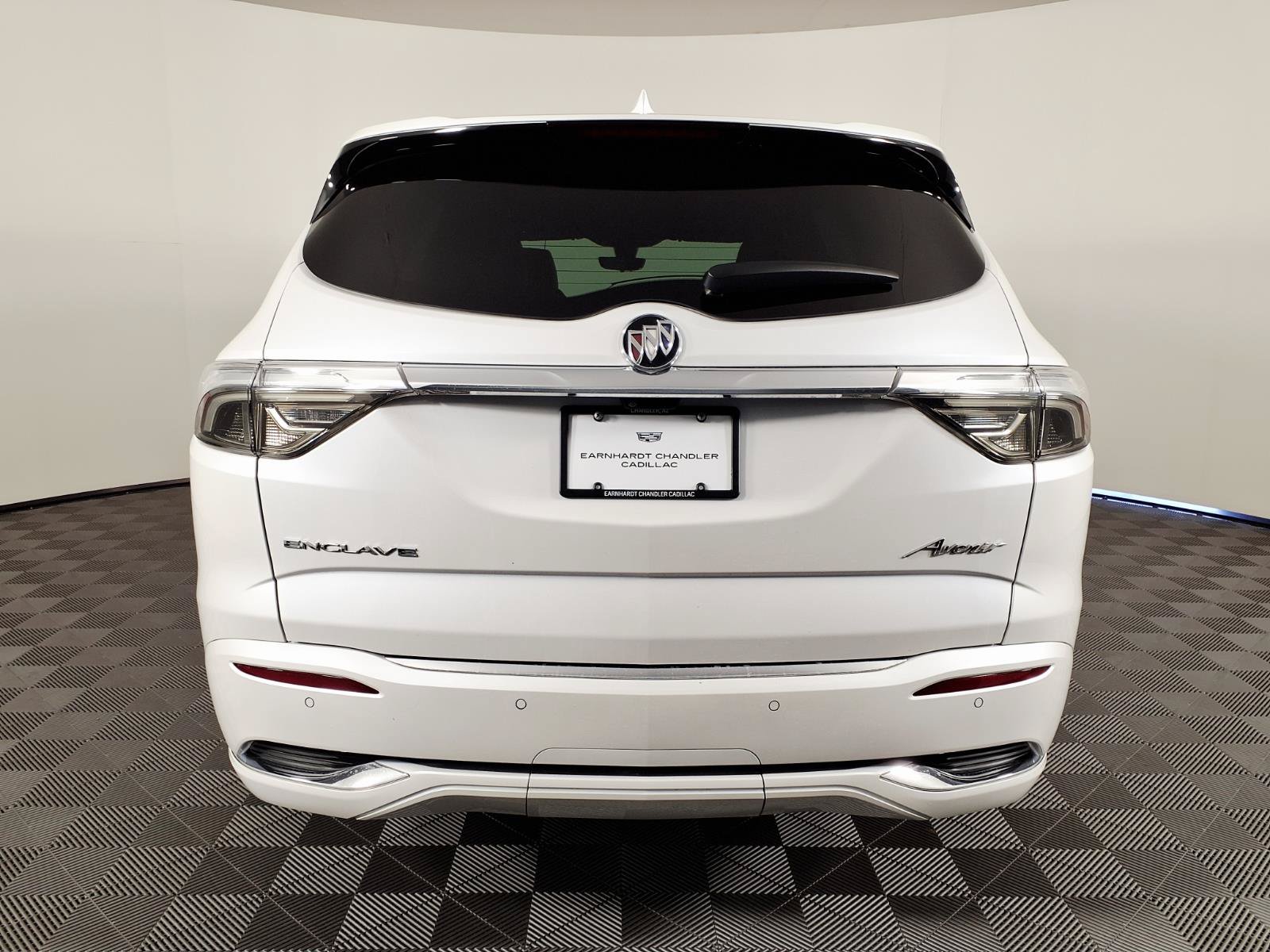 Used 2024 Buick Enclave Avenir w/ Avenir Technology Package FWD image 5