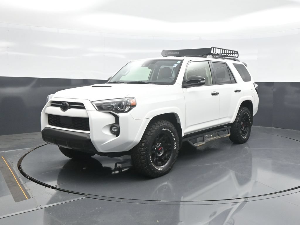 Used 2021 Toyota 4Runner Venture w/ Moonroof Package AWD/4WD image 3
