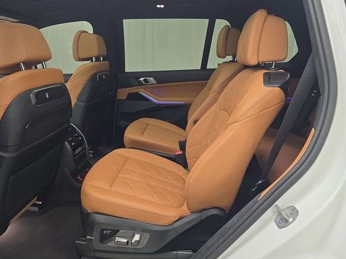 Certified 2024 BMW X7 xDrive40i w/ Executive Package image 24
