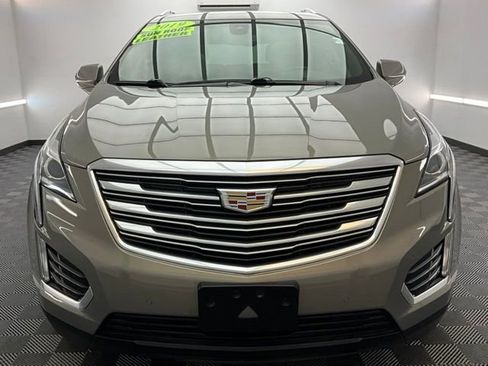 Used 2019 Cadillac XT5 Luxury AWD/4WD image 2