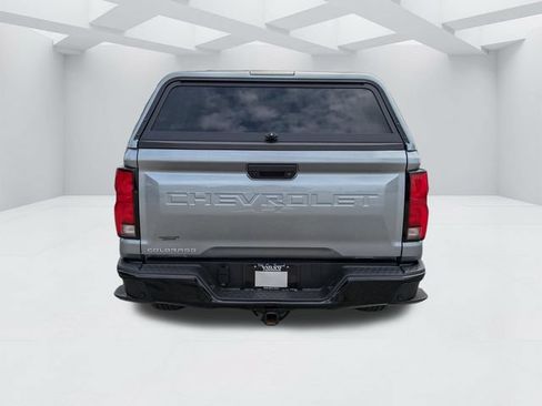 Used 2024 Chevrolet Colorado Z71 w/ Z71 Convenience Package 2 AWD/4WD image 6