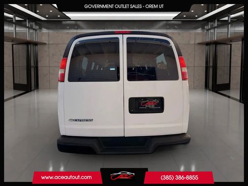 Used 2017 Chevrolet Express 2500 LS image 6