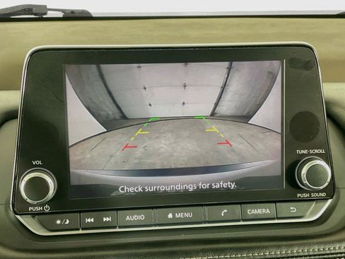 Used 2023 Nissan Rogue SV AWD/4WD image 6