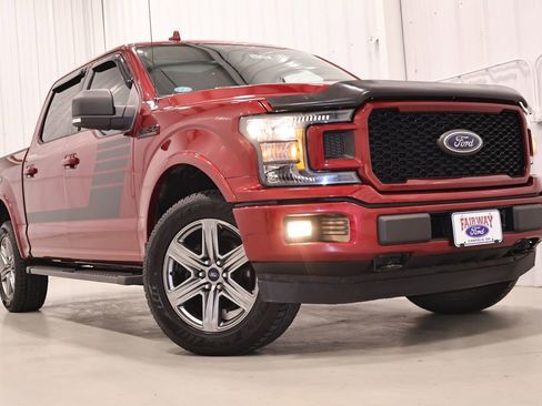 Used 2018 Ford F150 XLT w/ Equipment Group 302A Luxury AWD/4WD image 40