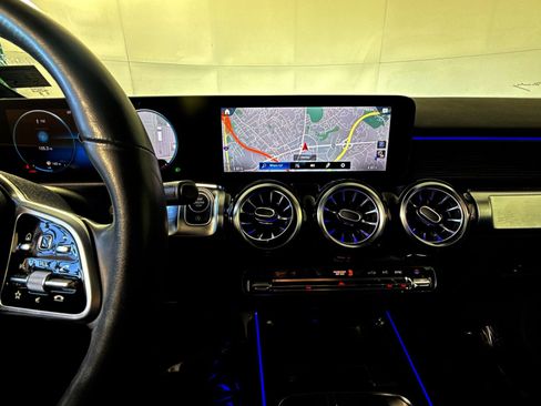 Used 2023 Mercedes-Benz GLB 250 4MATIC image 20