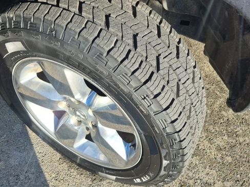 Used 2022 GMC Sierra 1500 SLT image 37