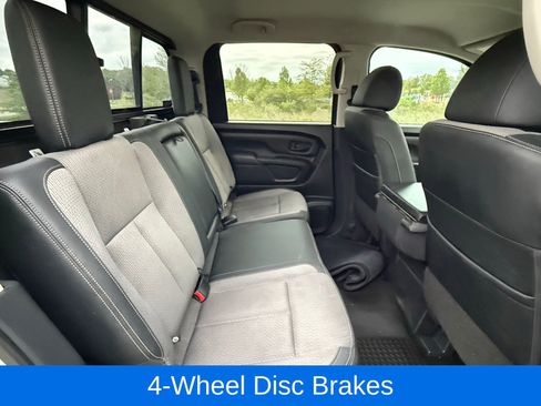 Used 2018 Nissan Titan S w/ GAWR Package AWD/4WD image 17