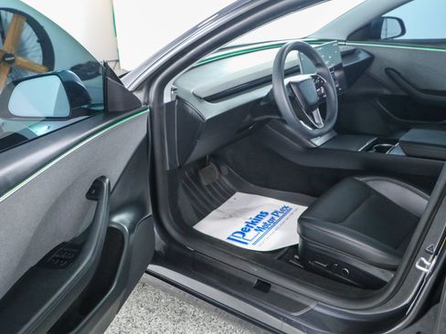 Used 2025 Tesla Model 3 Long Range RWD image 3