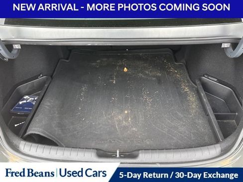 Used 2024 Hyundai Elantra SEL w/ Convenience Package FWD image 8