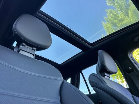 New 2026 Mercedes-Benz GLC 300 4MATIC image 16