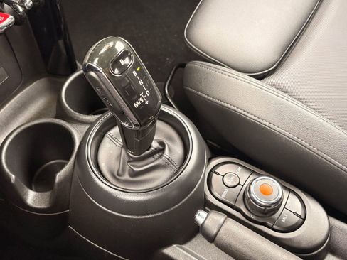 Certified 2022 MINI Cooper S image 17