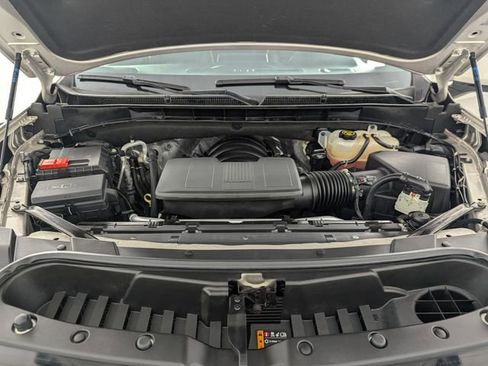 Used 2023 GMC Yukon SLT image 9