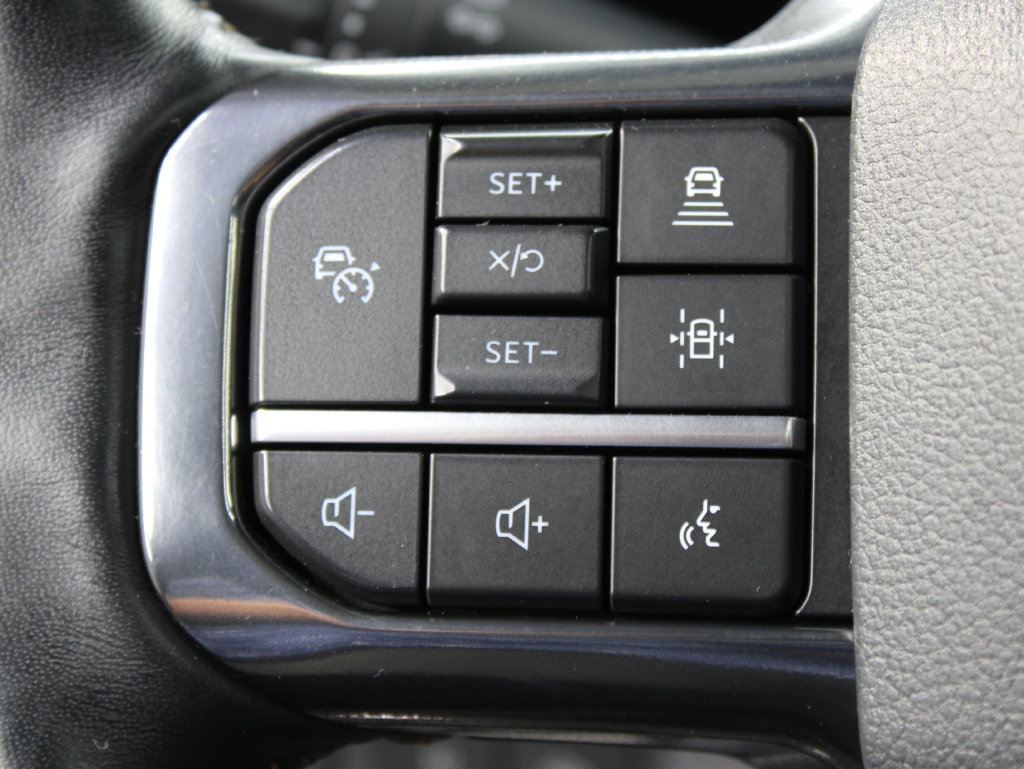 Used 2024 Ford F250 Platinum w/ FX4 Off-Road Package AWD/4WD image 68