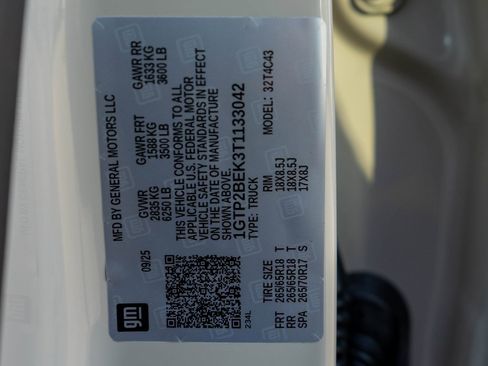 New 2026 GMC Canyon Elevation w/ Convenience Package image 33