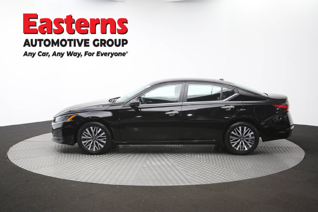 Used 2024 Nissan Altima 2.5 SV FWD image 62