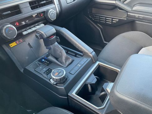 Used 2025 Toyota 4Runner TRD Off-Road image 41