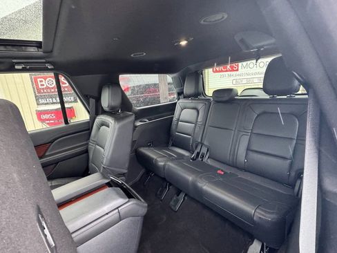 Used 2022 Lincoln Navigator Reserve w/ Equipment Group 201A image 36