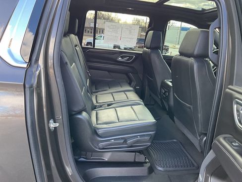 Used 2021 Chevrolet Suburban LT w/ LT Signature Package image 22