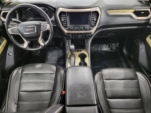 Used 2019 GMC Acadia Denali image 6