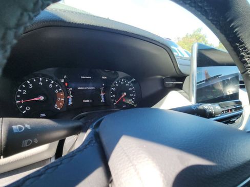 Used 2025 Jeep Compass Limited image 10