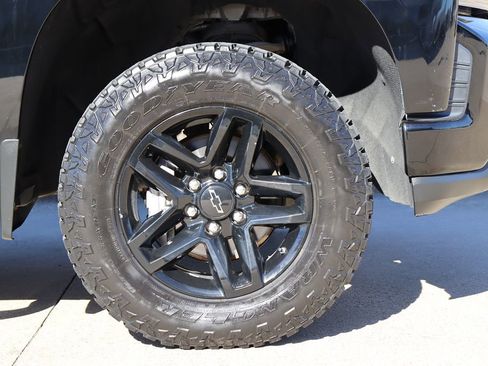 Used 2019 Chevrolet Silverado 1500 LT Trail Boss image 49