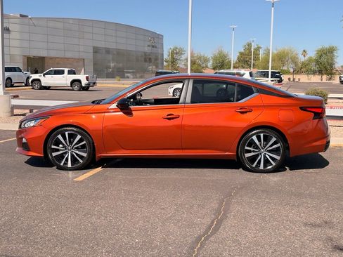 Certified 2021 Nissan Altima 2.5 SR FWD image 3