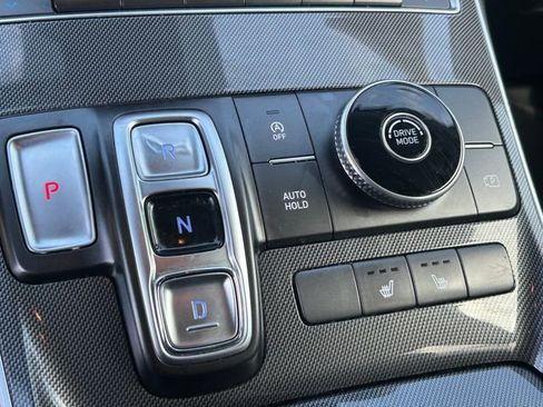 Used 2022 Hyundai Santa Fe SEL w/ Convenience Package FWD image 16