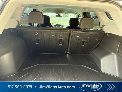 Certified 2024 GMC Terrain SLE w/ Driver Convenience Package FWD image 16